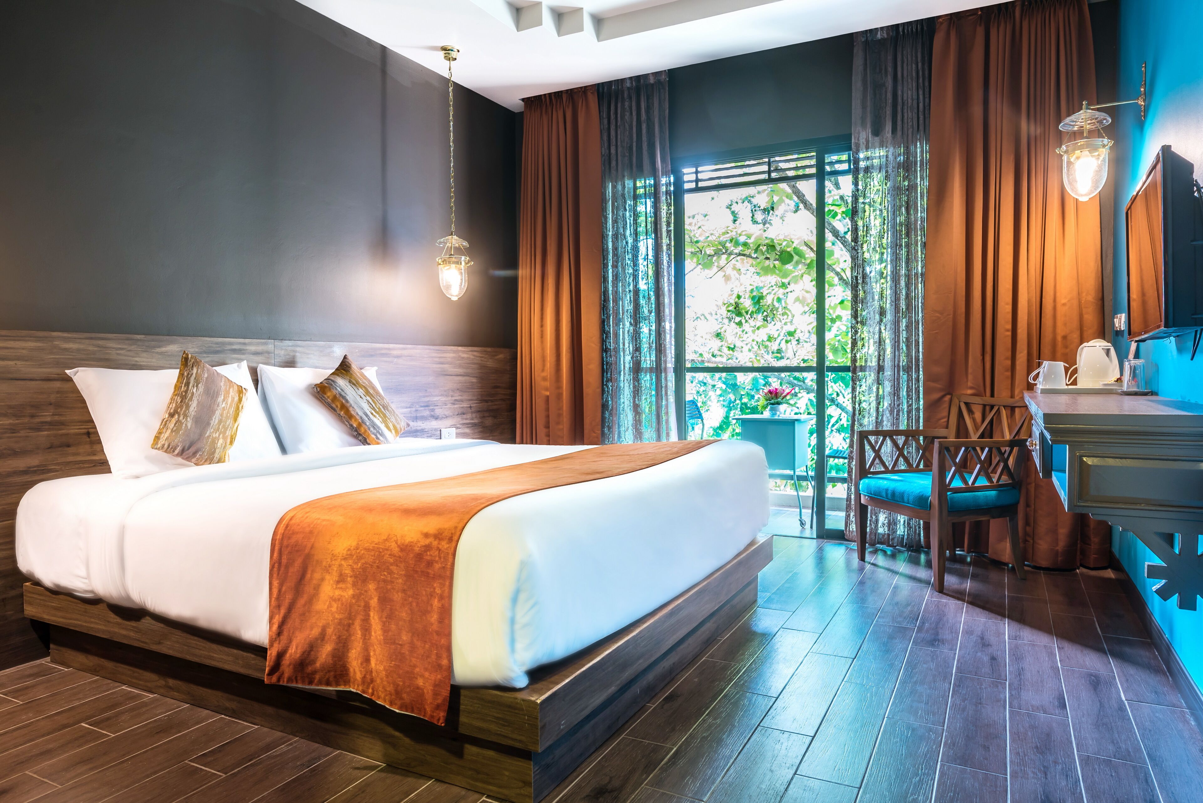 In-room safe, blackout curtains, soundproofing, rollaway beds