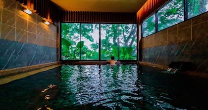Chiangkhong Teak Garden Riverfront Onsen Hotel