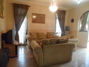 LCD TV - Kota Bunga A (Cipanas)