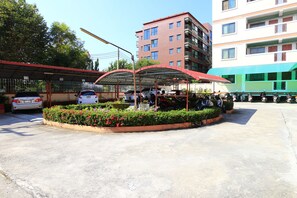 Parcheggio non assistito gratuito