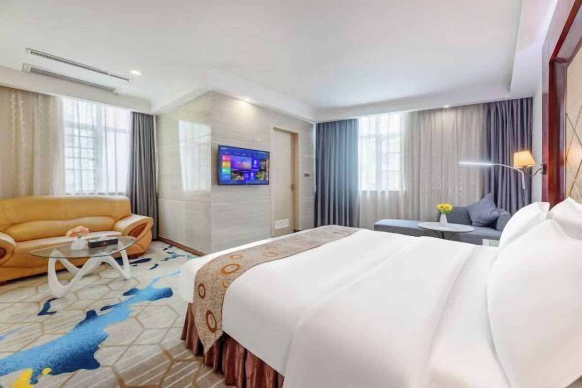 Desk, blackout curtains, free WiFi, bed sheets