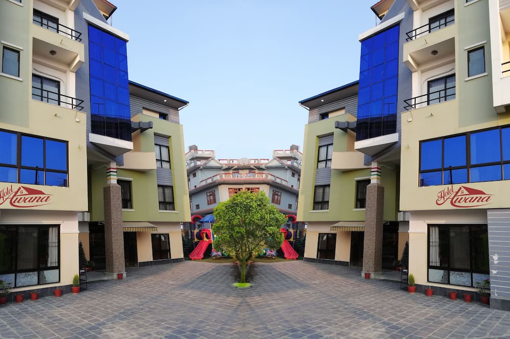 Hotel Awana
