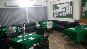 Meeting facility - Hotel Awana (Thaiba)
