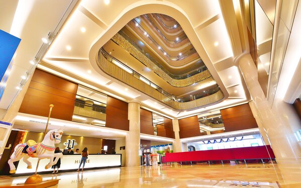 Lobby - Hione Holiday Hotel (New Taipei City)