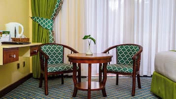 Chambre Double Supérieure | Literie de qualité supérieure, coffres-forts dans les chambres, bureau