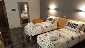 Triple Room, Shared Bathroom | Premium bedding, in-room safe, soundproofing, rollaway beds - B&B Villa Elvira (Taranto)