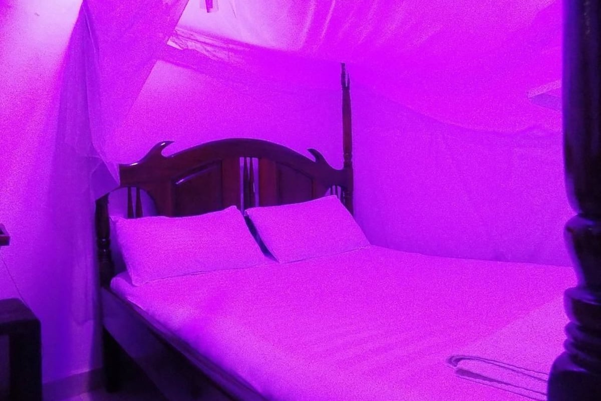 Double Room | Desk, free WiFi, bed sheets
