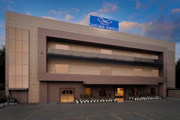 Front of property - Delite Sarovar Portico Faridabad (Faridabad)