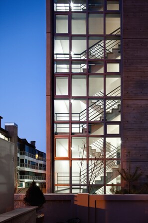 Exterior detail - Y Blue (Seoul)