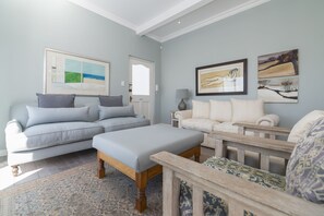Comfort-Haus, Mehrere Betten, Nichtraucher | Wohnzimmer