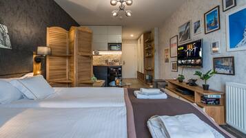 Apartment, Mountain View | Hypo-allergenic bedding, Select Comfort beds, individually decorated