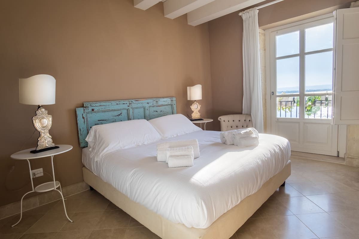 Superior Apartment (Narciso)