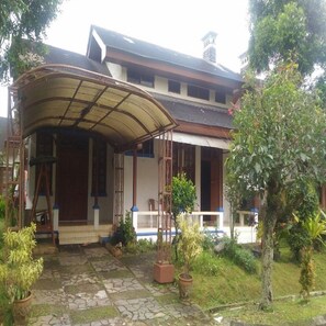 Property entrance - Kota Bunga Q (Cipanas)