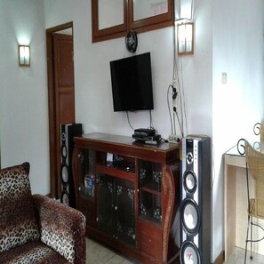 Flat-screen TV - Kota Bunga Q (Cipanas)
