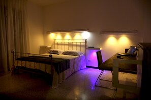 Premium bedding, down duvets, desk, free WiFi - B&B Bailardo (Salerno)