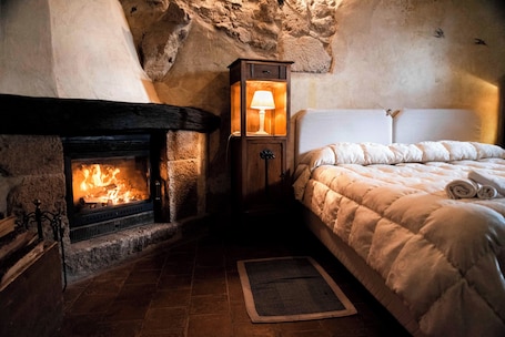 Superior Double Room | Desk, free WiFi, bed sheets