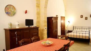 Comfort-Studio, 1Â Queen-Bett und Schlafsofa, Gartenblick