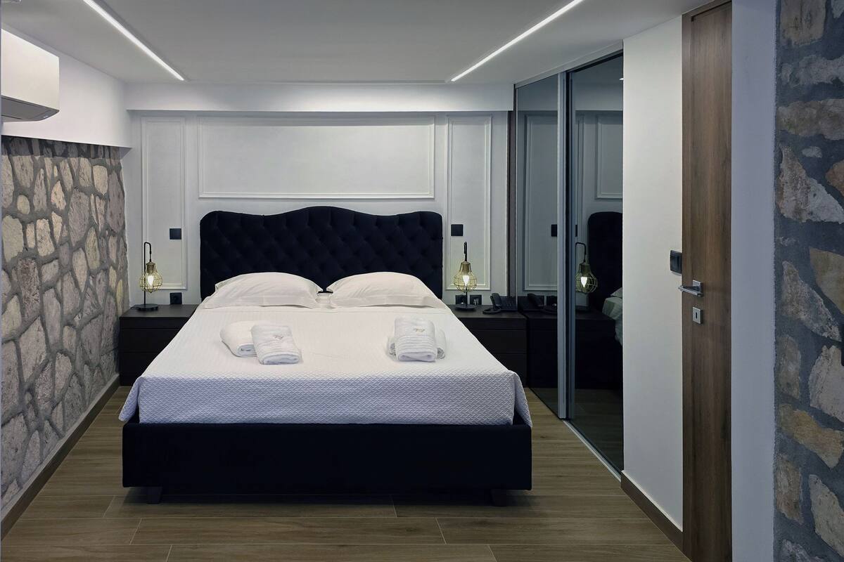 Suite | Daunenbettdecken, Minibar, Verdunkelungsvorhänge, schallisolierte Zimmer