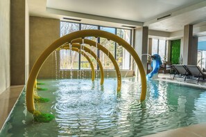 Indoor pool, 4 outdoor pools, open 9:00 AM to 8:00 PM, sun loungers - Medite Spa Resort & Villas (Sandanski)