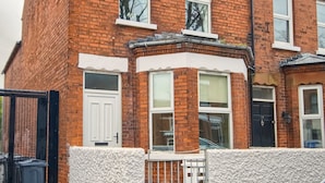 Exterior - Titanic Adelaide (Belfast)