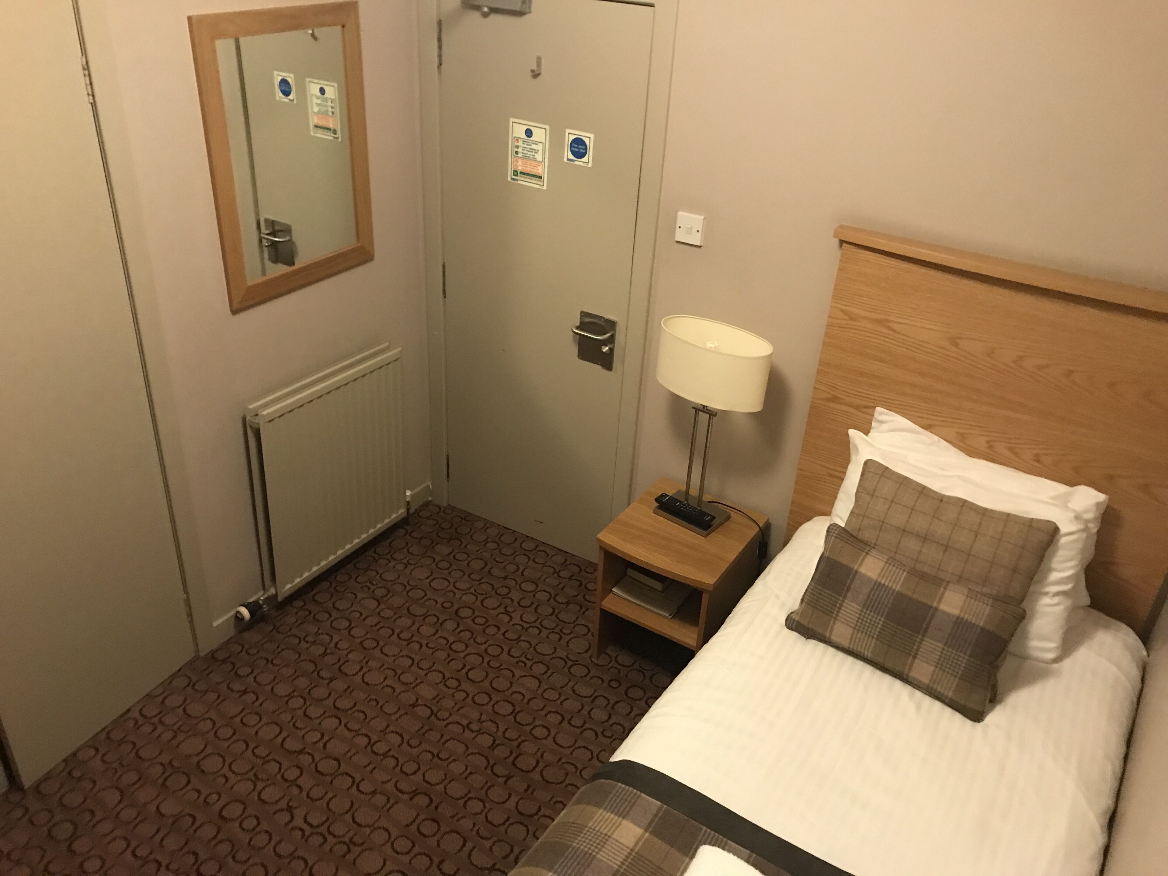 standard single room, ensuite