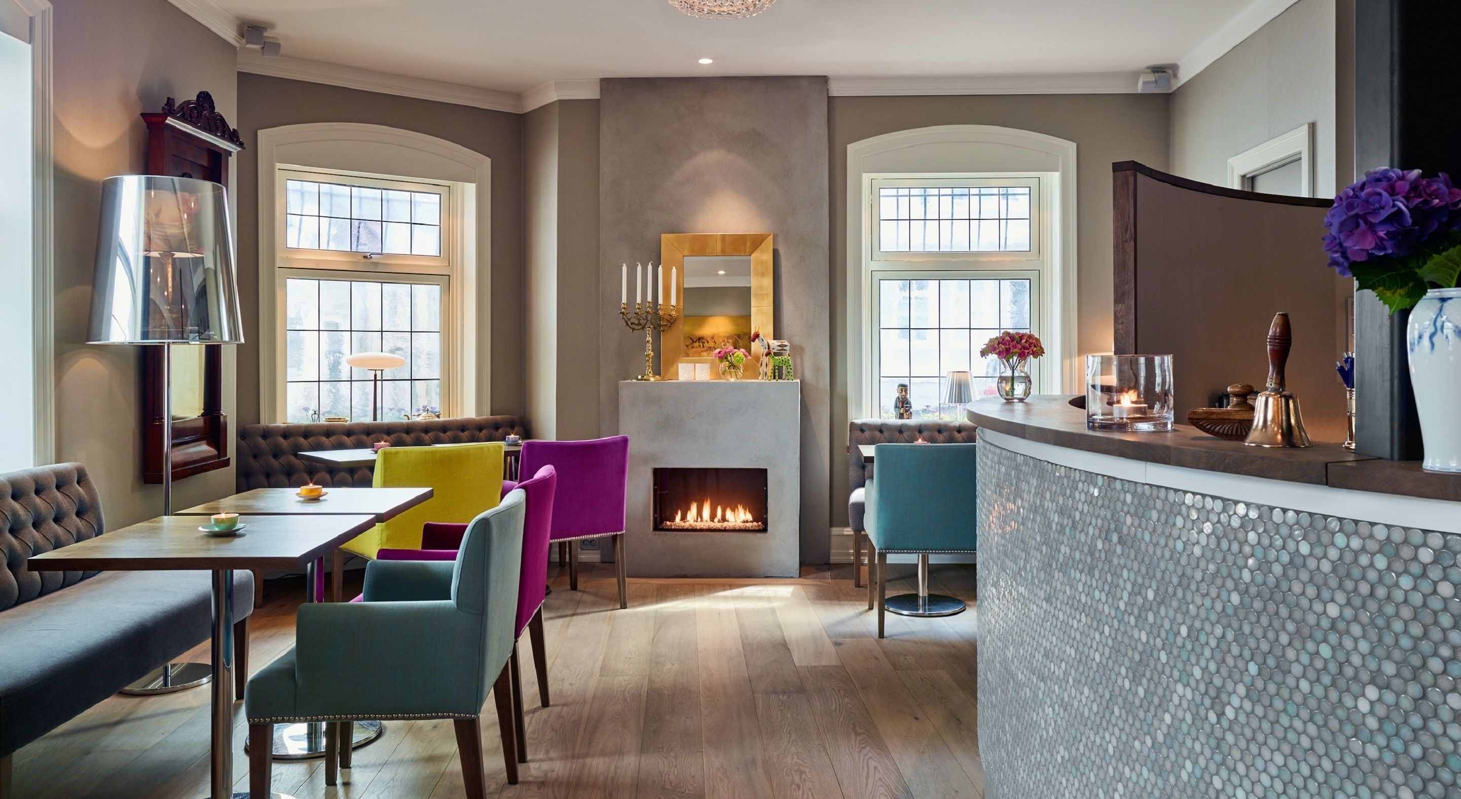 ロビー応接スペース