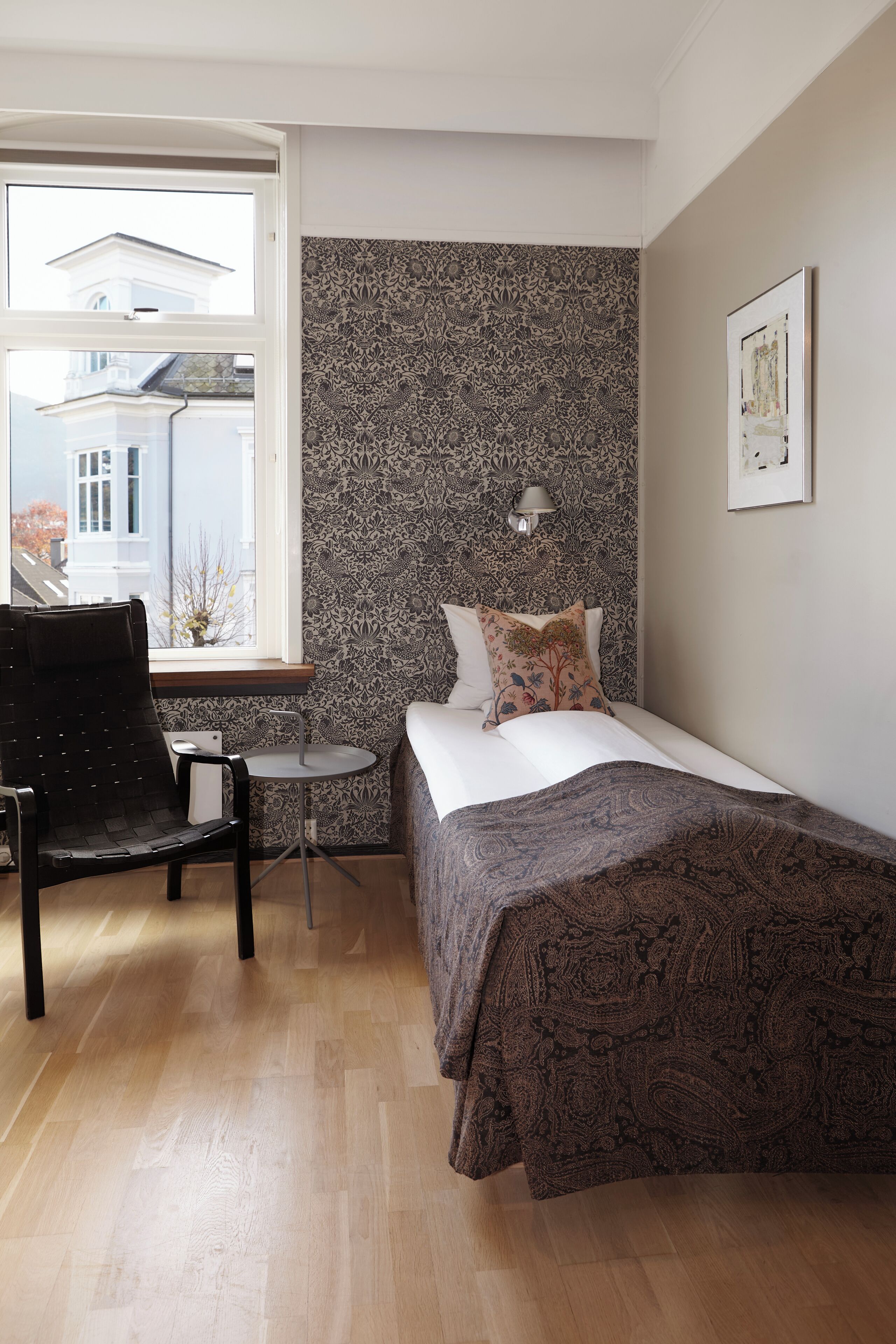 Single Room | Pillow-top beds, desk, iron/ironing board, free WiFi