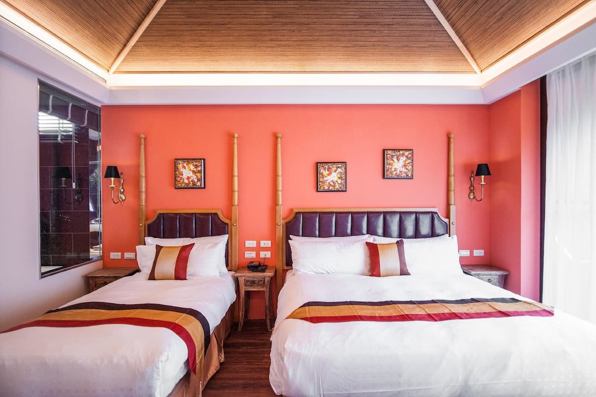 Deluxe-Dreibettzimmer, Mehrere Betten, Bergblick