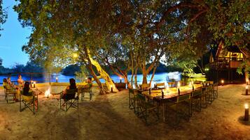 Fasade – kveld/natt