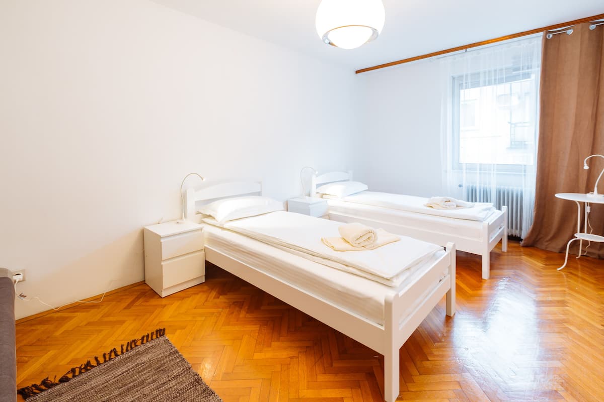 Standard Twin Room, Shared Bathroom