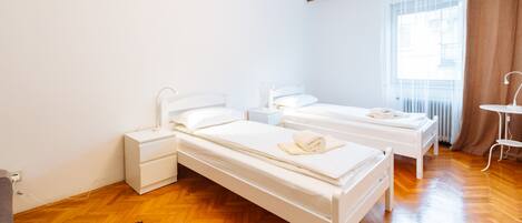 Wifi gratis y ropa de cama