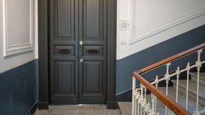 Property entrance - Regina Elena (Naples)