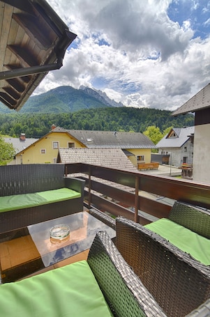 家庭公寓, 山景 | 阳台