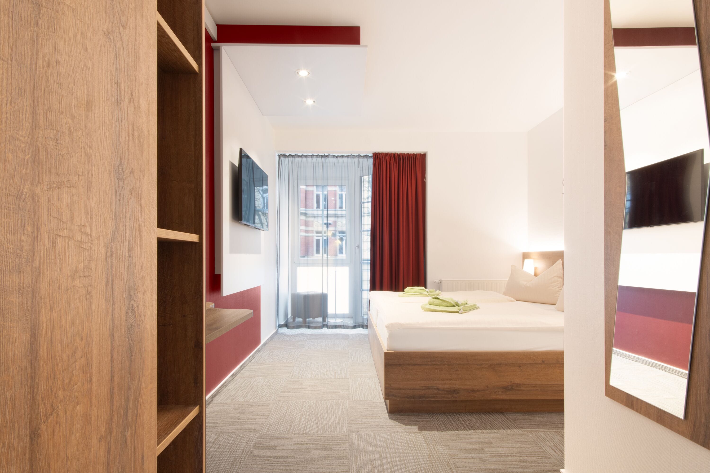 Literie hypoallergénique, espace de travail pour ordinateur portable