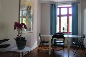 Comfort Apartment, Multiple Beds, Non Smoking | In-room dining - Frankrigsgade 7 apartment (Copenhagen)