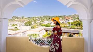 Junior Room | Premium bedding, minibar, in-room safe, desk