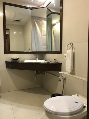 Habitación ejecutiva | Baño | Ducha
