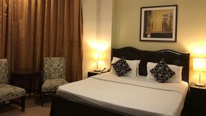 Executive Room - Claremont KNY Hotel (New Delhi)