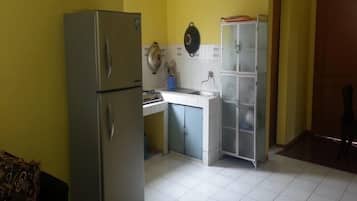 Villa, 2 Bedrooms | Private kitchenette