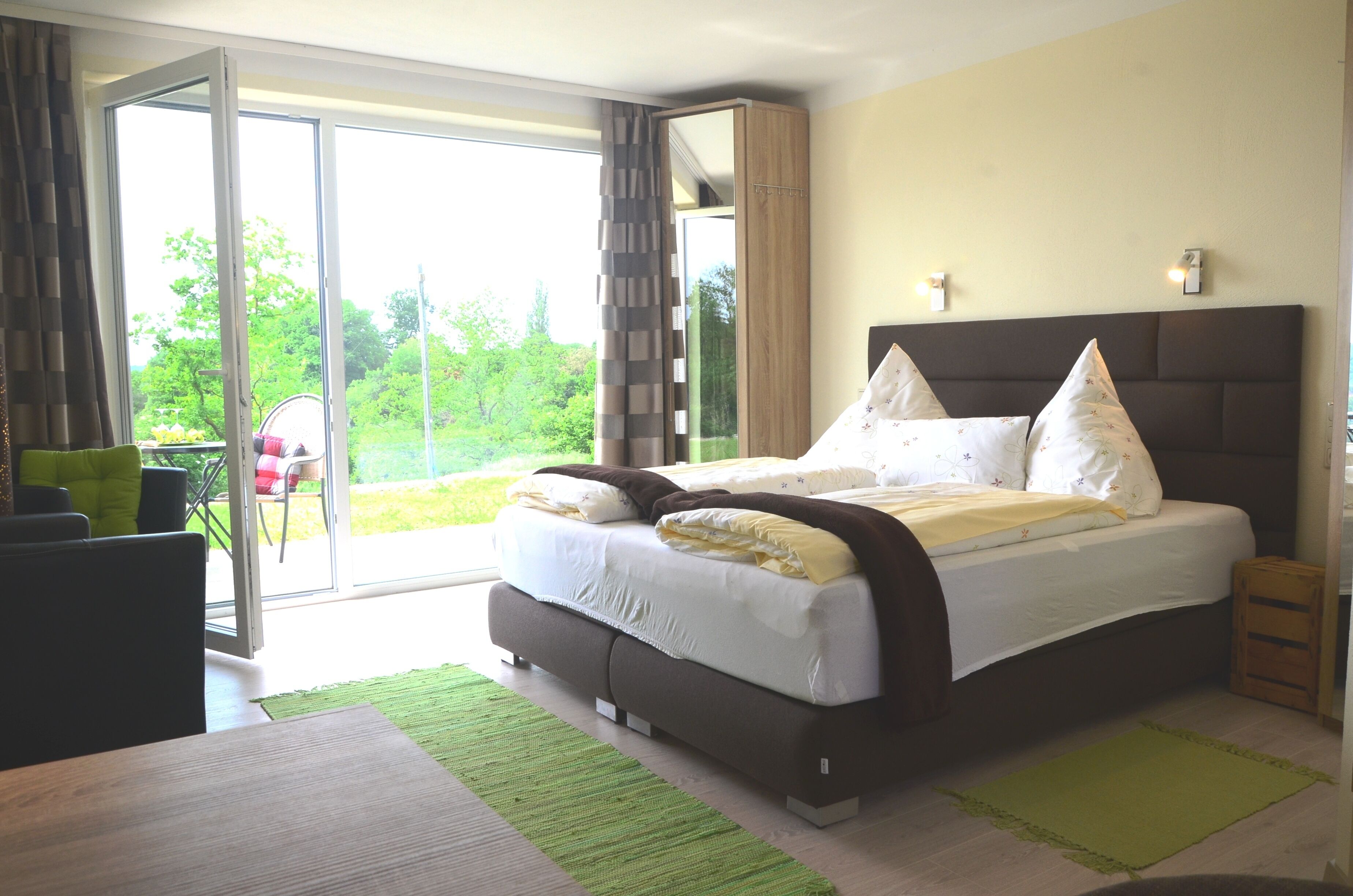 Double Room, Valley View | In-room safe, individually decorated, individually furnished, desk