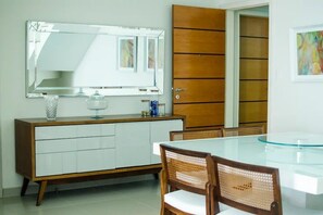 Căn hộ, nhiều giường, không hút thuốc | Khu vực ăn uống tại phòng