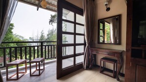 2 Bedrooms Chalet, Garden and Beach View | Balkong
