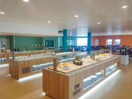 每日供应自助式早餐（需付费）