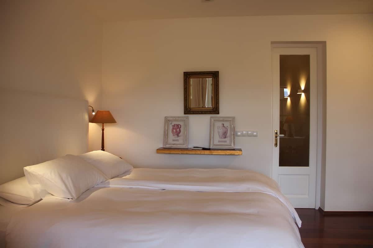 Junior Double Room, Garden View