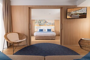Premium bedding, in-room safe, desk, laptop workspace - L'Azure Hotel (Lloret de Mar)