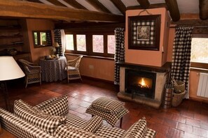 Double Room, Fireplace (Cigüeña)