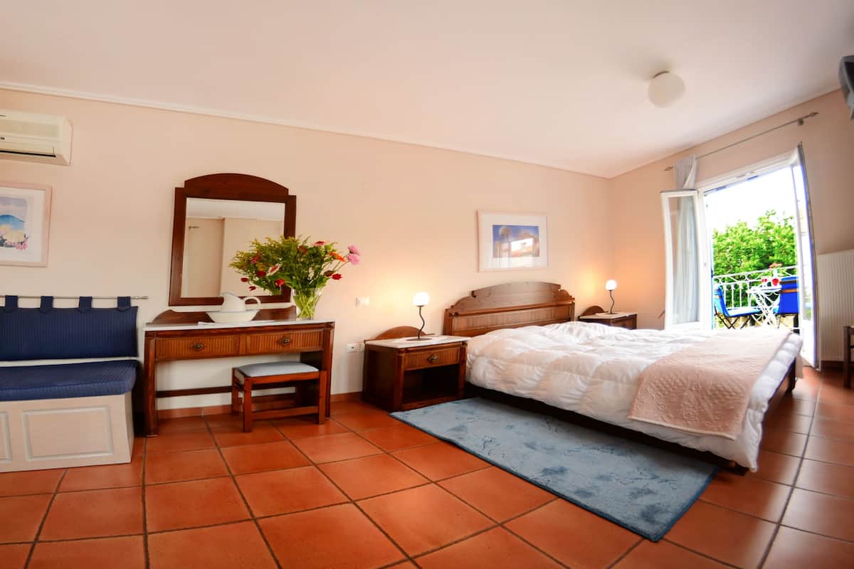 Double Room, Partial Sea View