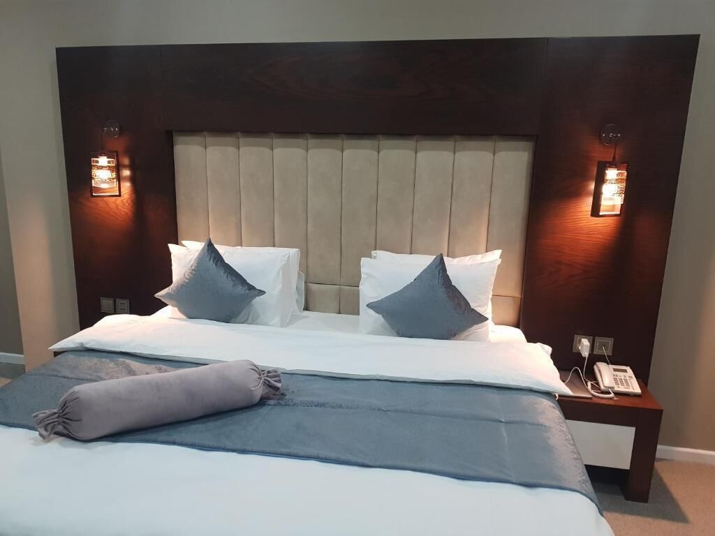 Photo - Parallel Hotel