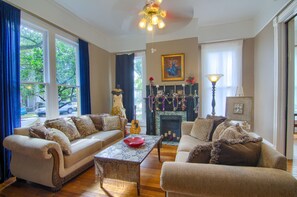 40-inch Smart TV with satellite channels, TV - The Mardi Gras House (Mobile)