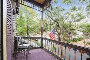 Rom – signature, 1 queensize-seng, ikke-røyk, byutsikt | Balkong